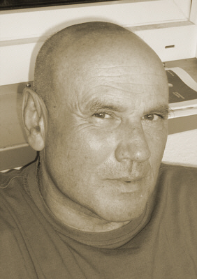  Wolfgang Thon als Herr Karl 